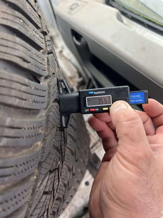 Диски Титанові Audi R18 5.112 з резиною Hankook 235.55R18