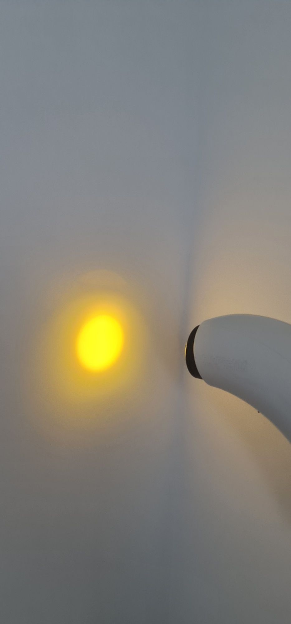 Lampa Bioptron światło spolaryzowane fizjoterapia
