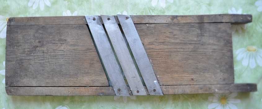 Stara szatkownica drewniana