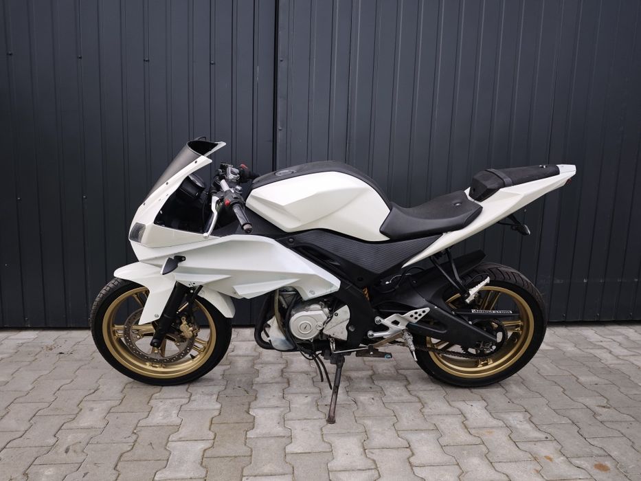 Yamaha YZF125R Uszkodzona