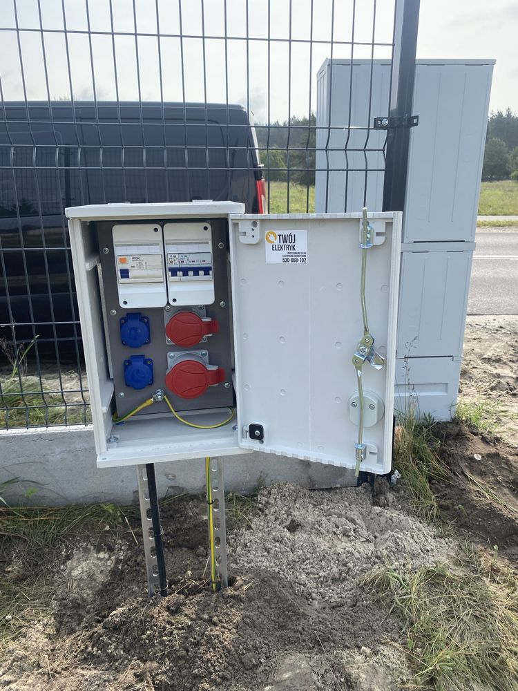 Rozdzielnia budowlana, erbetka, prowizorka, skrzynka elektryczna