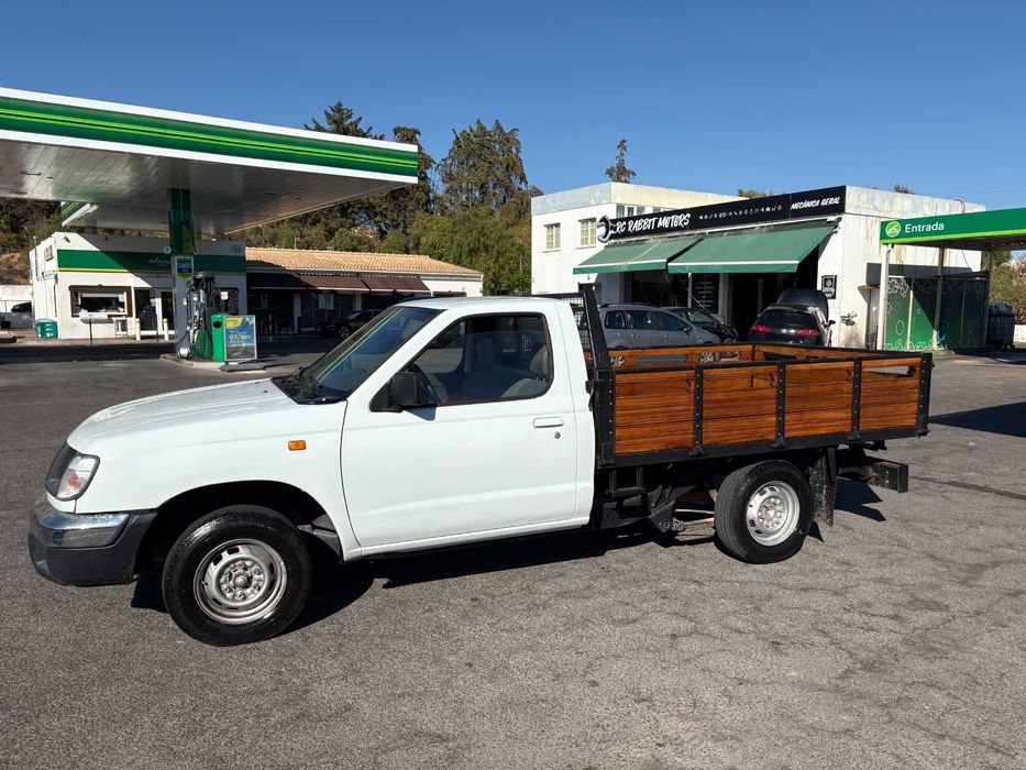 Nissan D22 C/ ar condicionado