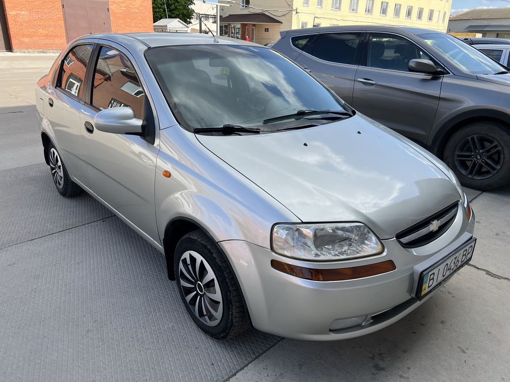 Продам Chevrolet Aveo 2005 1.5 газ/бензин