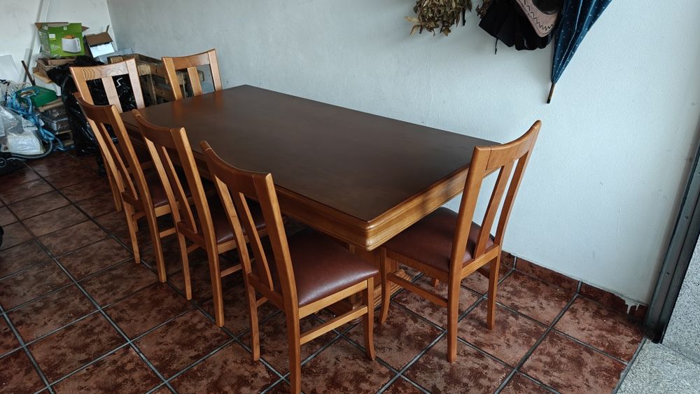 Mesa cerejeira maciça + 6 cadeiras