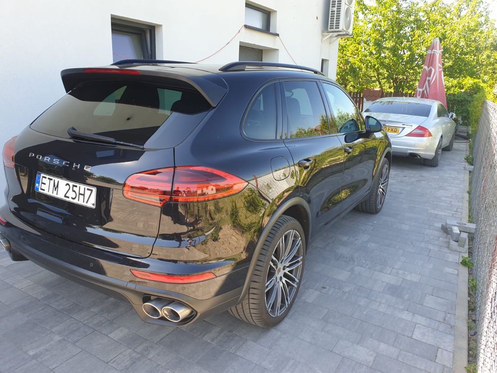 Porsche Cayenne S Diesel 2015r (385 KM)