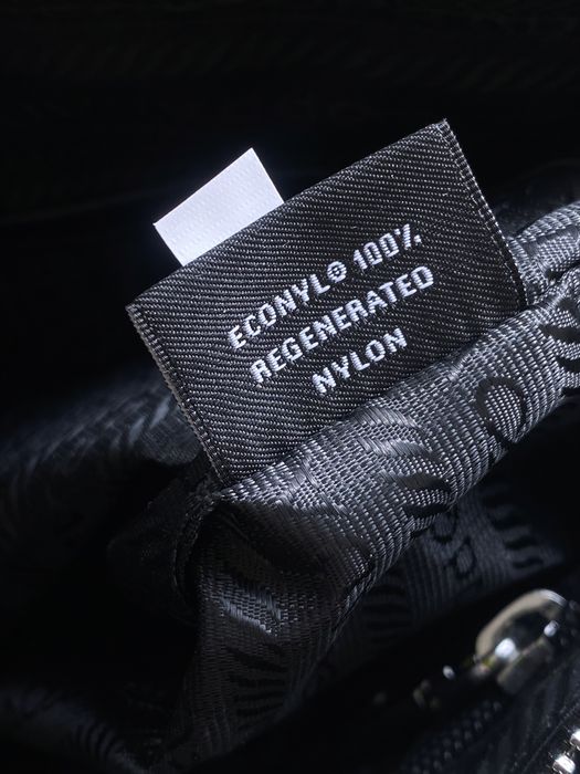 PRADA Re-Nylon Messenger Bag Black