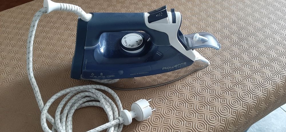 Ferro a vapor Rowenta