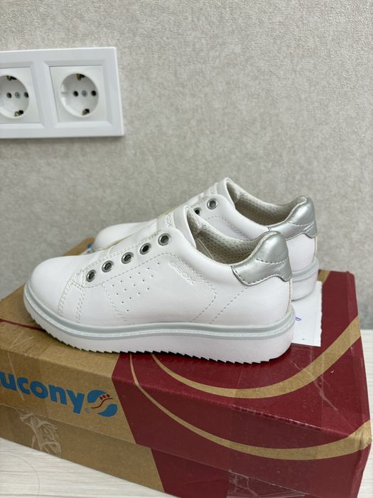 Кеди шкіряні geox