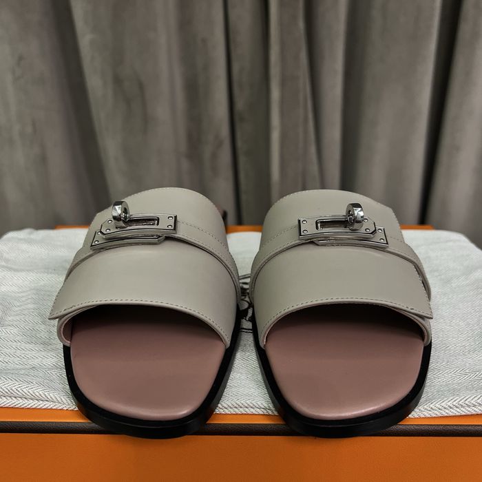 Женские шлепанцы Hermes Giulia (37)