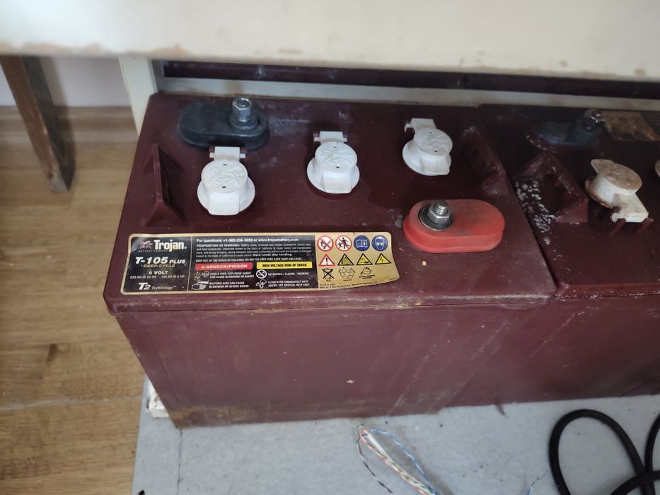 Akumulatory  trakcyjne  T105 TROJAN 6V/ 225Ah 20hr 2 sztuki