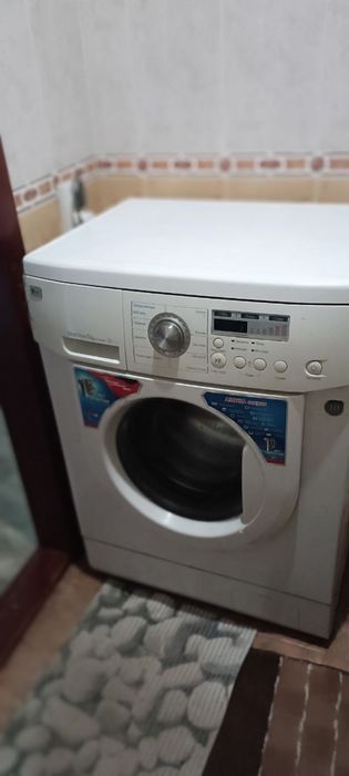 Продам стиральную машинку