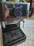 Ekspres kolbowy DeLonghi Stilosa EC235.BK