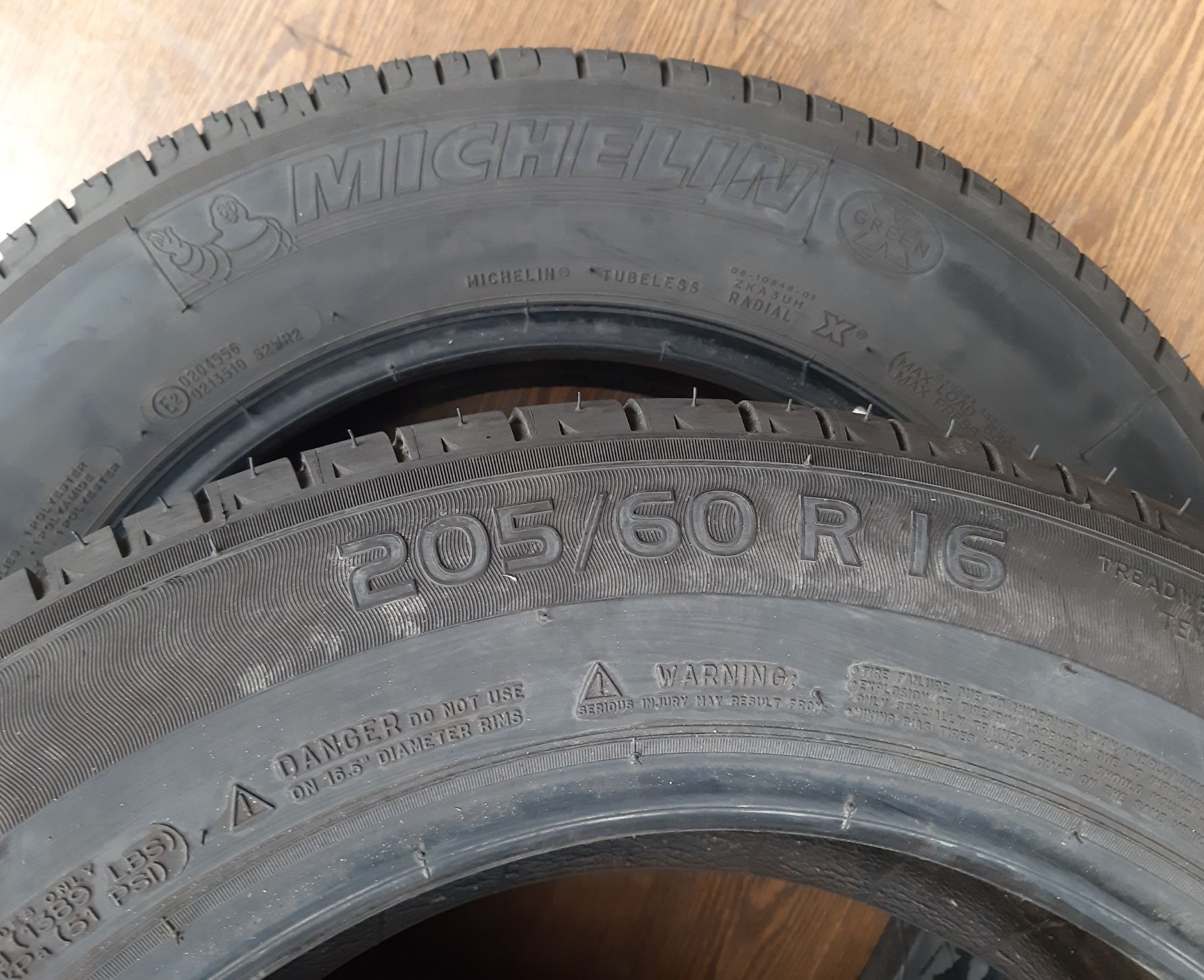 Шини 4шт   r16  205-60 Michelin