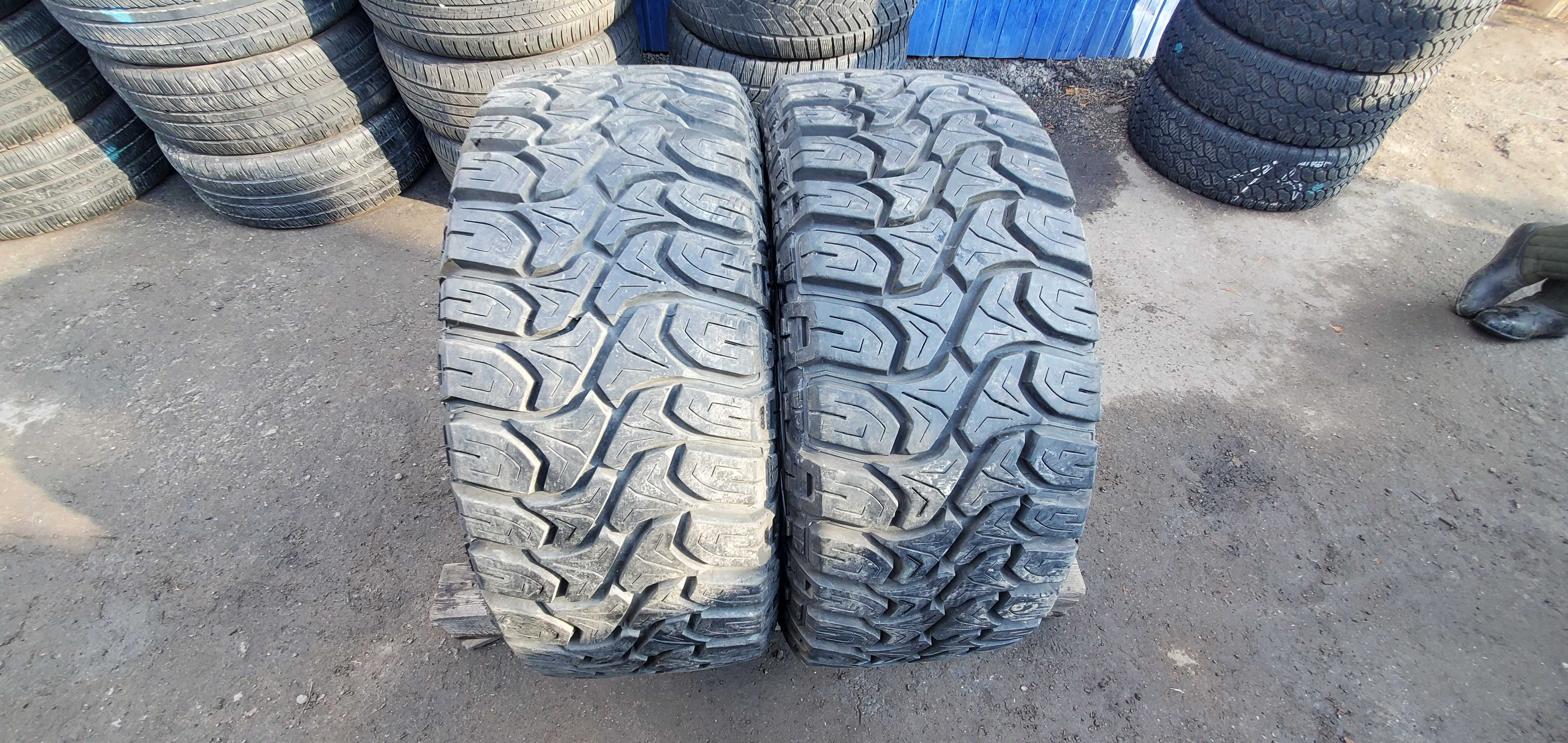 Всесезонні шини 305 55 R20 Mickey Tompson 2шт  U.S.A.