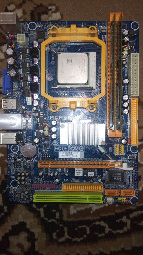 Продаю полный комплект материнской платы socket am2