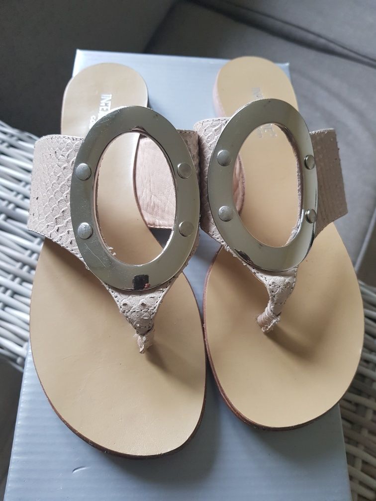 Klapki intershoe skora r. 36 raz założone