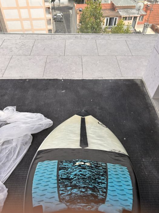 Prancha de Surf JS Industries – 5’11” x 18 3/8” x 2 5/16”