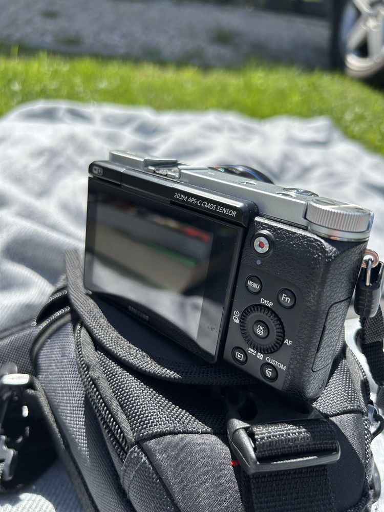 Aparat Samsung NX3000
