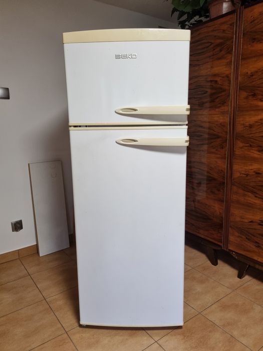 Lodówka BEKO z zamrażarką na górze