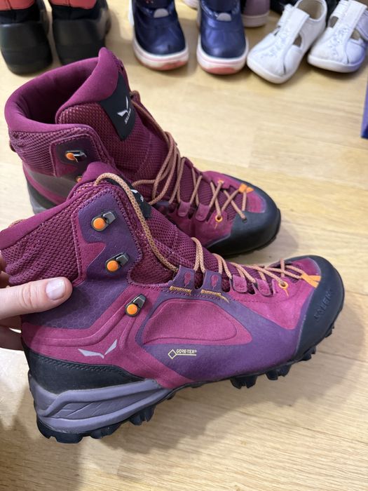 Жіночі Saleva 38 розмір