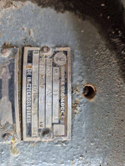 Silnik elektryczny 40 kw + pompa wody 30kw