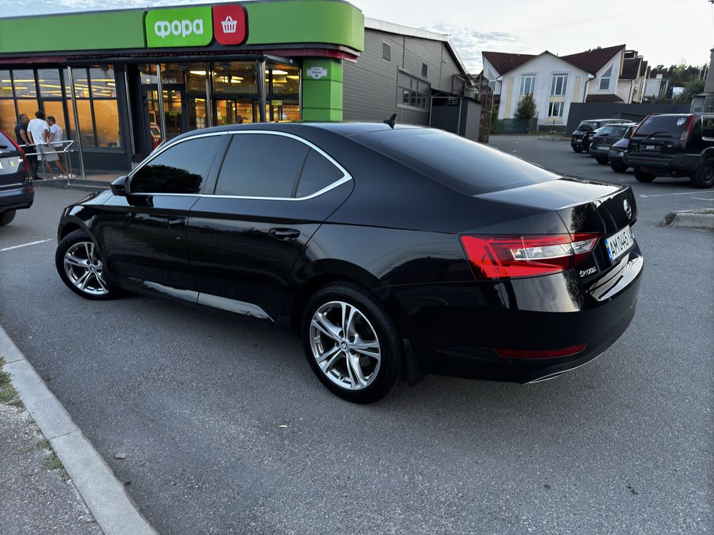 Skoda SuperB Рестайлинг 2.0 TDI