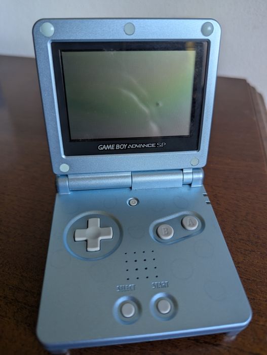 Gameboy Advance SP + Pokémon Silver + 6 Jogos