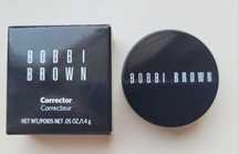 Korektor korygujący pod oczy Bobbi Brown