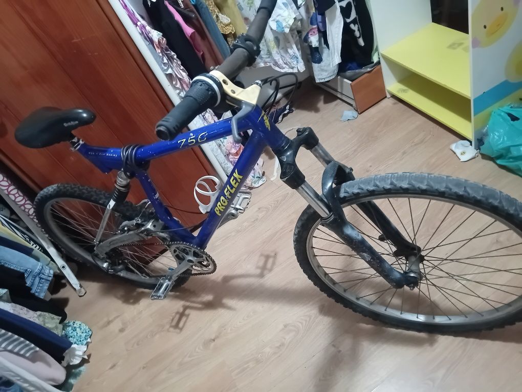 bicicleta nova pronta a andar