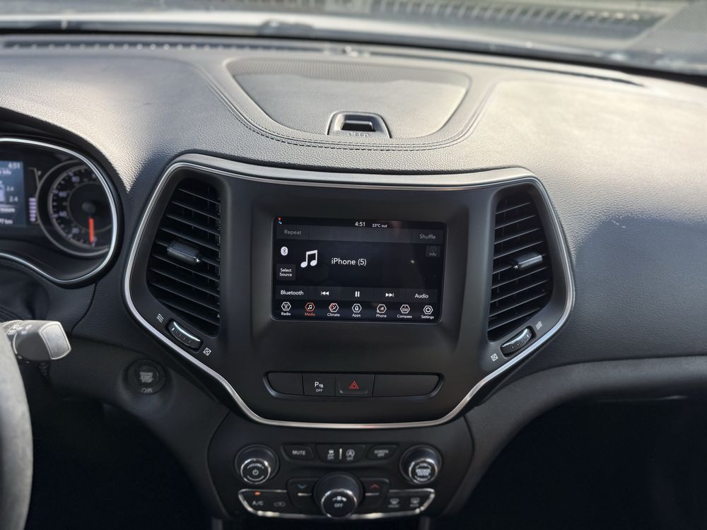 Jeep Cherokee Kl 2019 рік Latitude plus