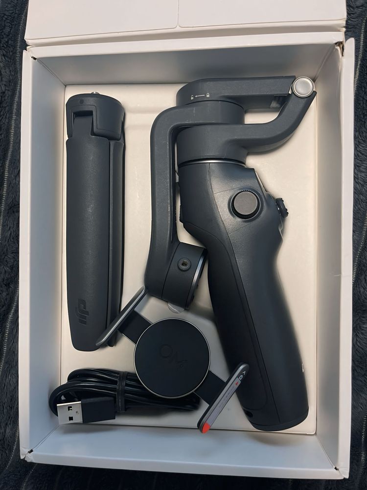 Монопод-стабілізатор DJI Osmo Mobile 6