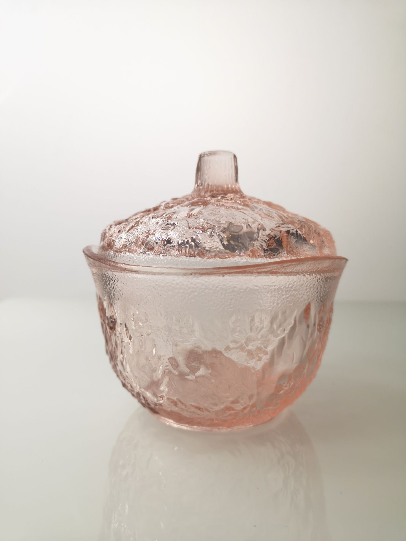 Cukiernica bomboniera strawberry stare kolorowe szkło Ząbkowice PRL