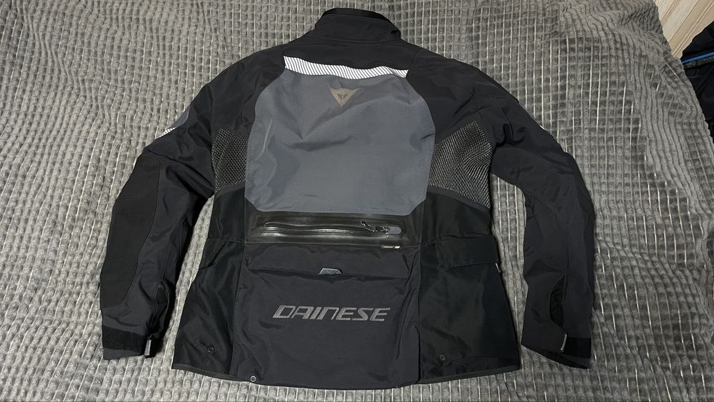 Мотокуртка DAINESE Gran Turismo Gore‑Tex Jacket