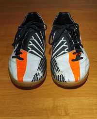 Buty piłkarskie halowe, NIKE T90, rozm. 44 (dł. wkł. 27.5 cm)