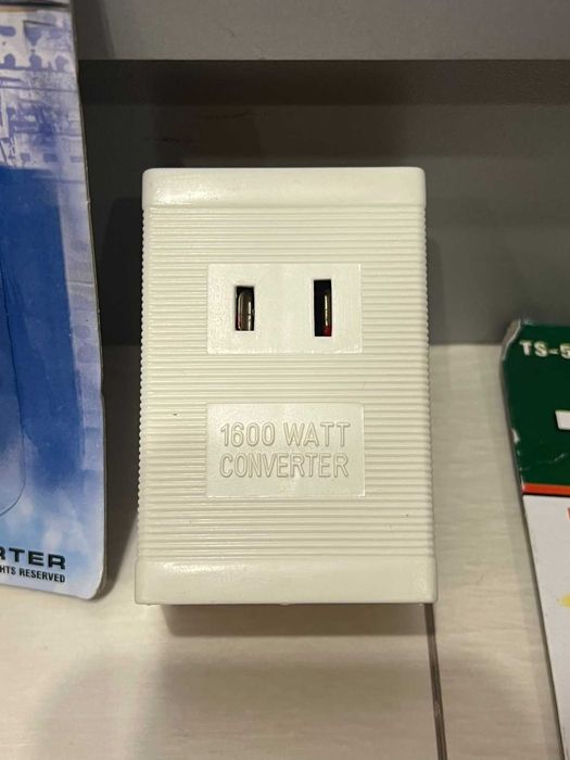 Понижувач напруги 220В - 110В/120В | 1600W | Конвертер, Перетворювач