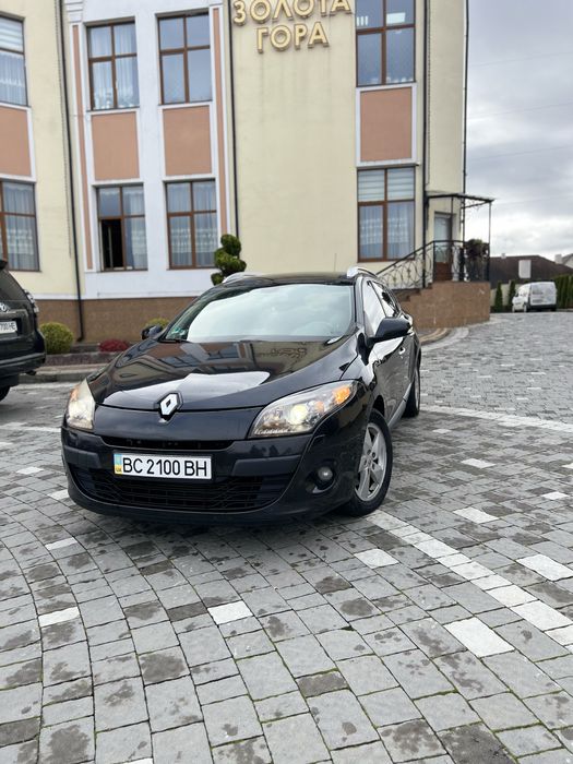 Renault Megane III, 2010 рік Рено Меган 3