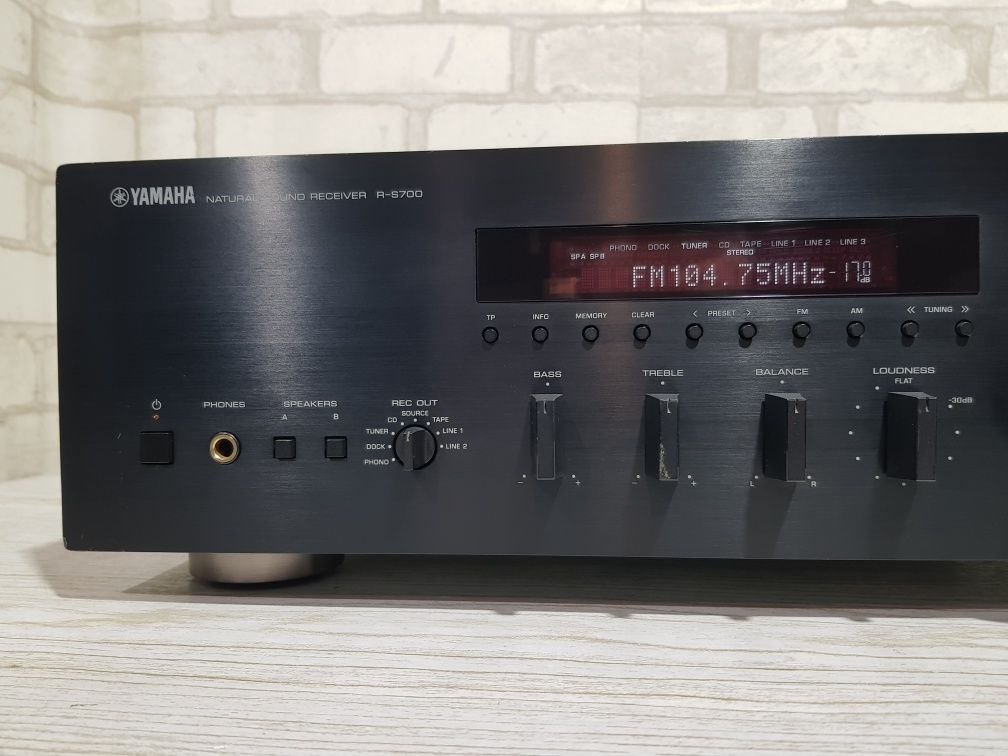 Стерео підсилювач/ресивер YAMAHA R-S700,*2x160 Вт, б/у з Німеччини