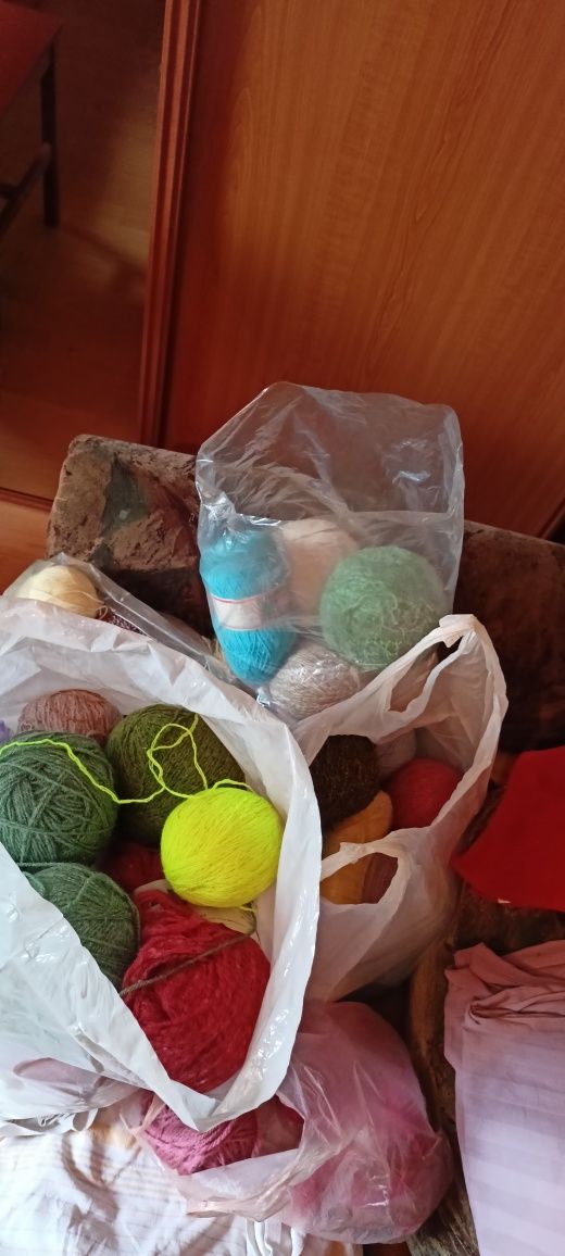 Motki, włóczki, wełna, wiskoza