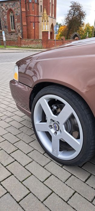 Volvo v70 2.3T 280KM