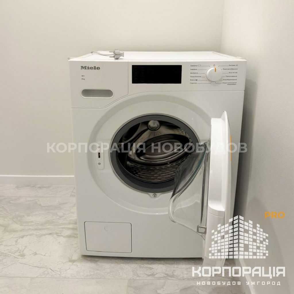 Продаж котеджу з дизайнерським ремонтом, меблями, технікою, каміном