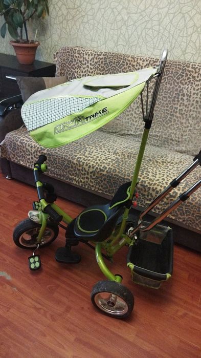 Детский велосипед с родительской ручкой