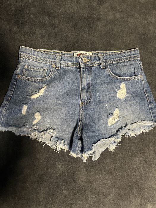 Жіночі джинсові шорти