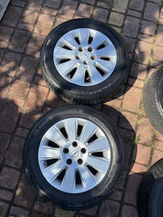 Alufelgi 16 cali 5x110 ze świeżymi oponami wielosezonowi