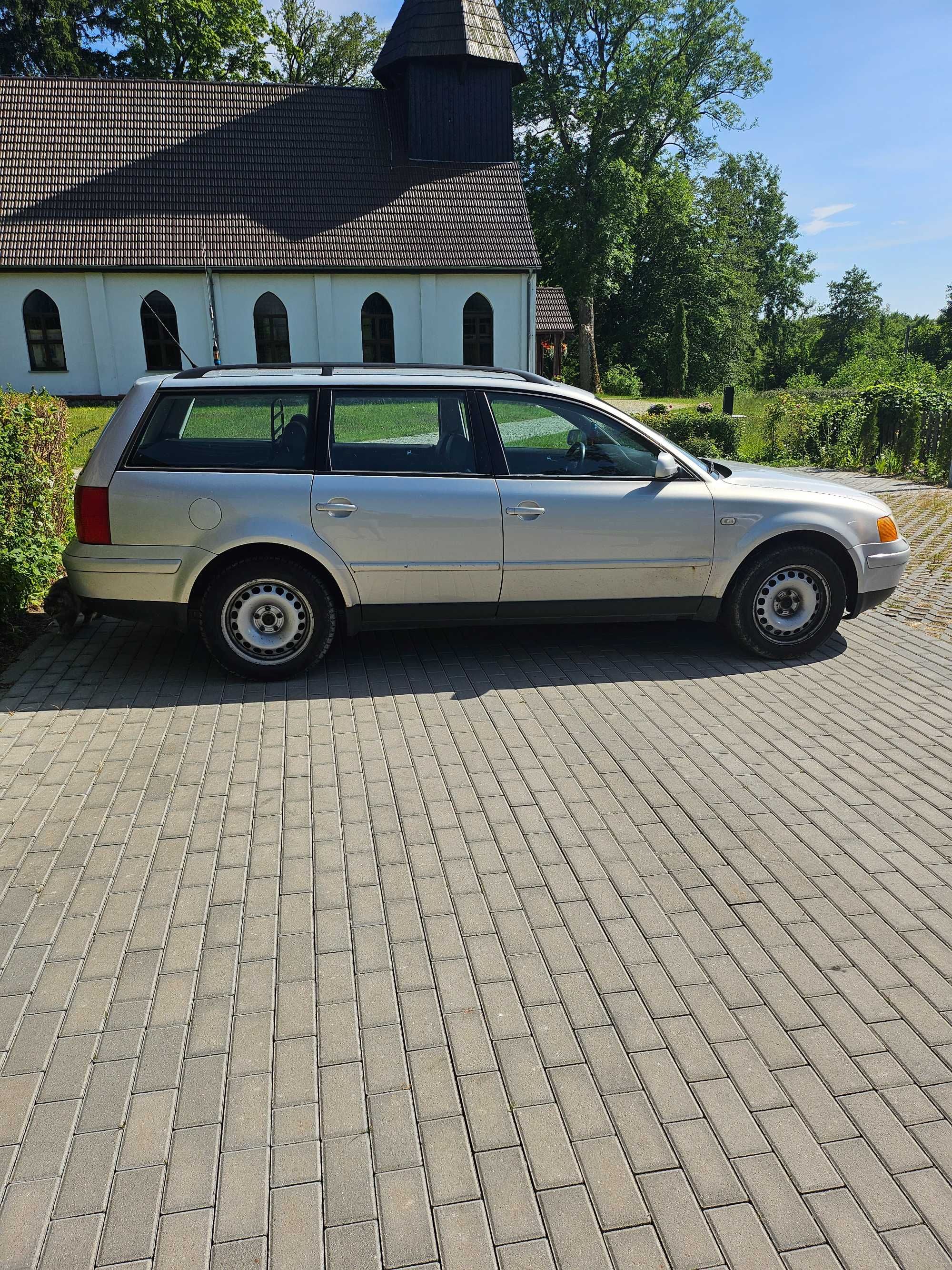 Sprzedam uszkodzonego passata b5 2.8 v6 4 motion