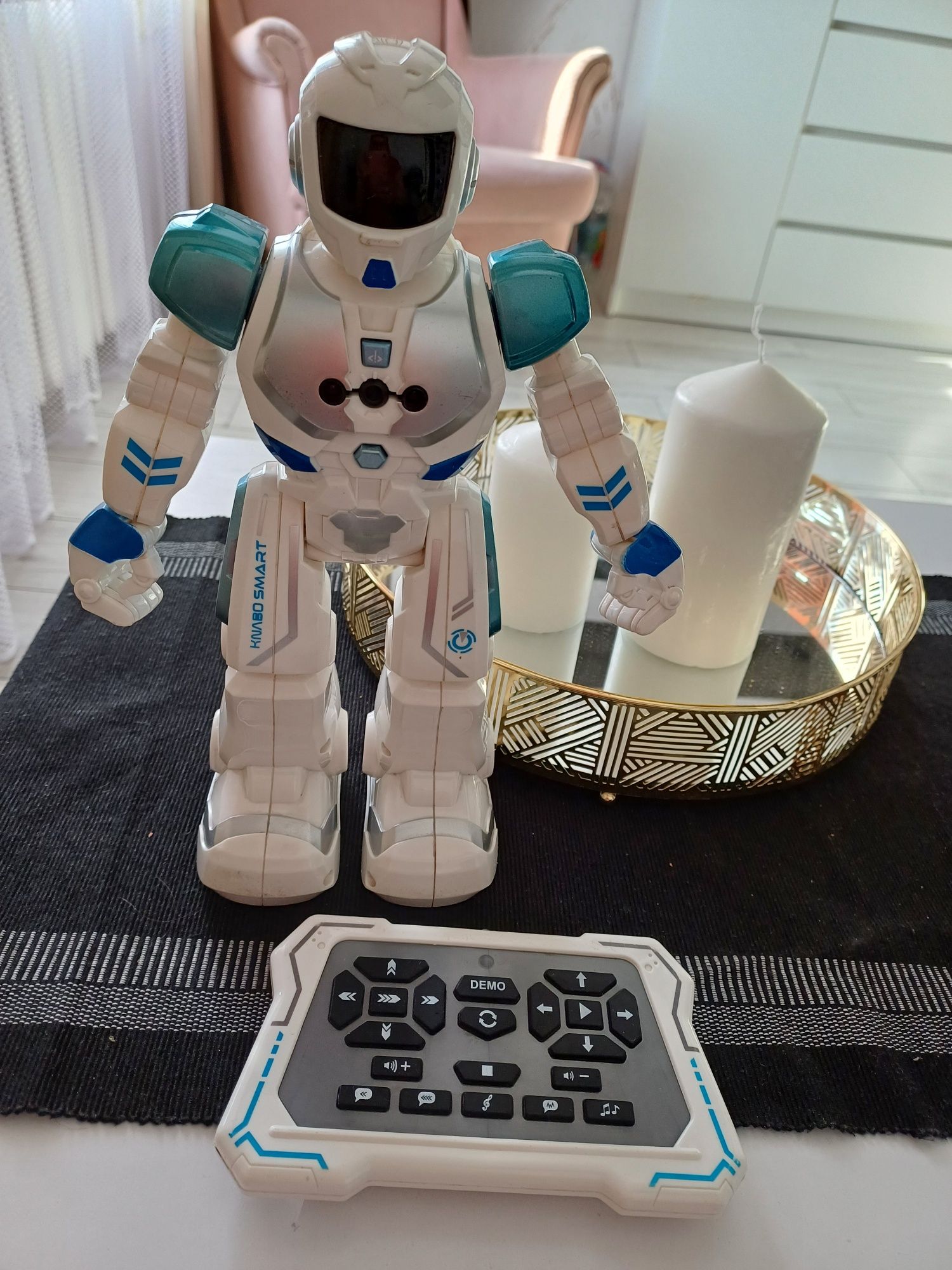 Robot knabo smart