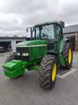 Ciągnik rolniczy John Deere 6800