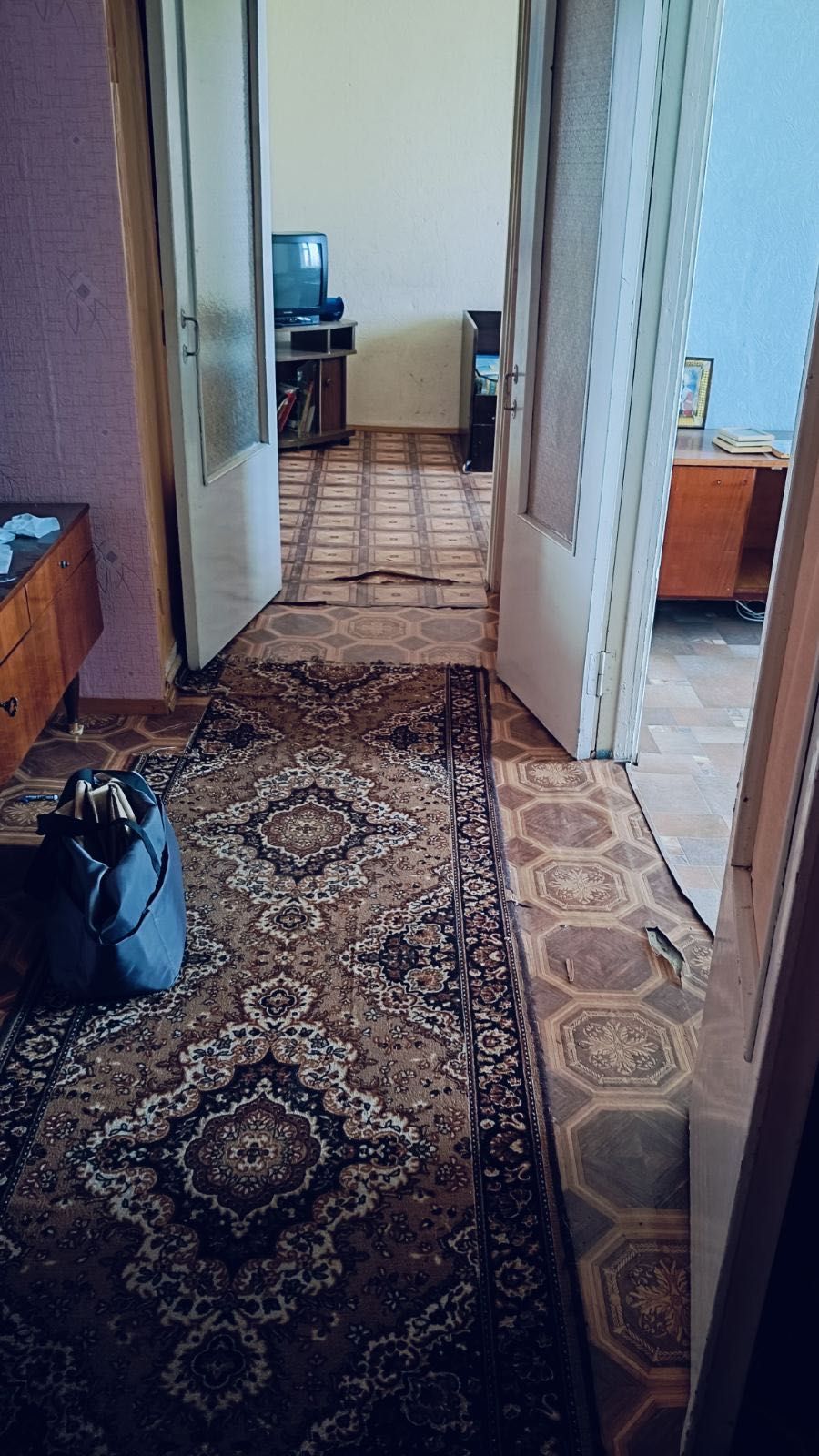 Продається двох кімнатна квартира в смоліно