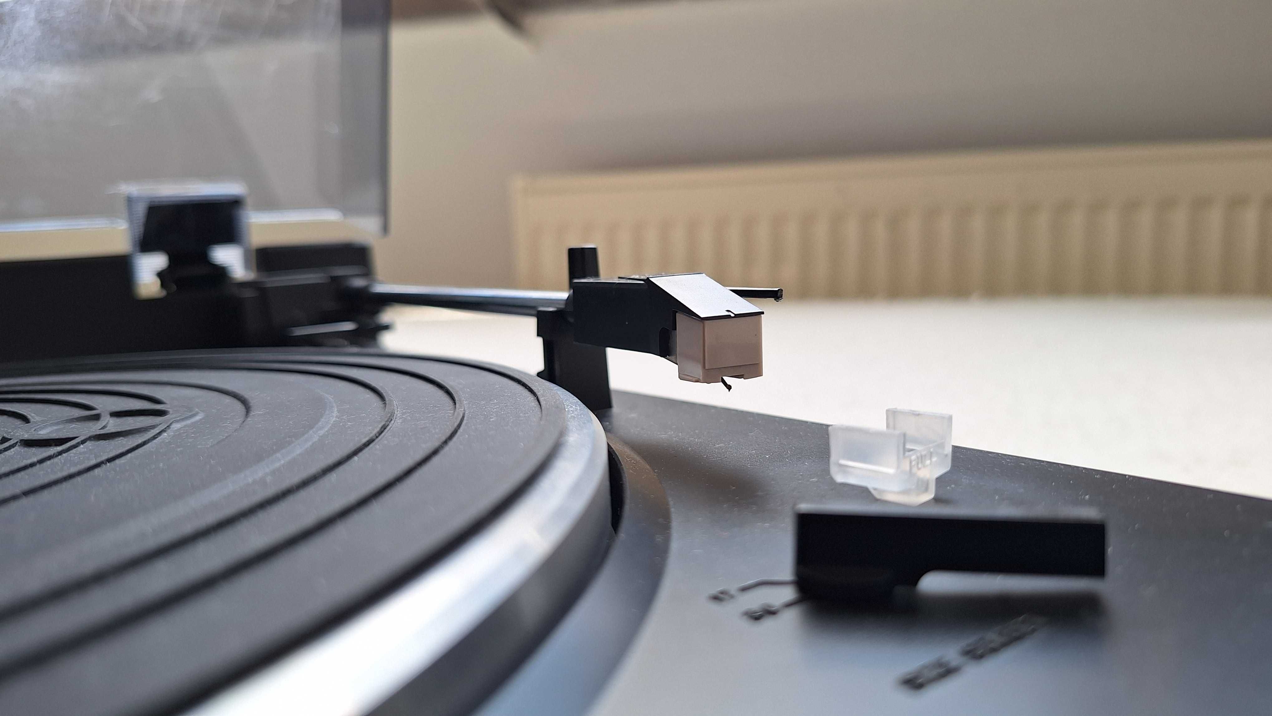 Gramofon Dual dt 210 usb