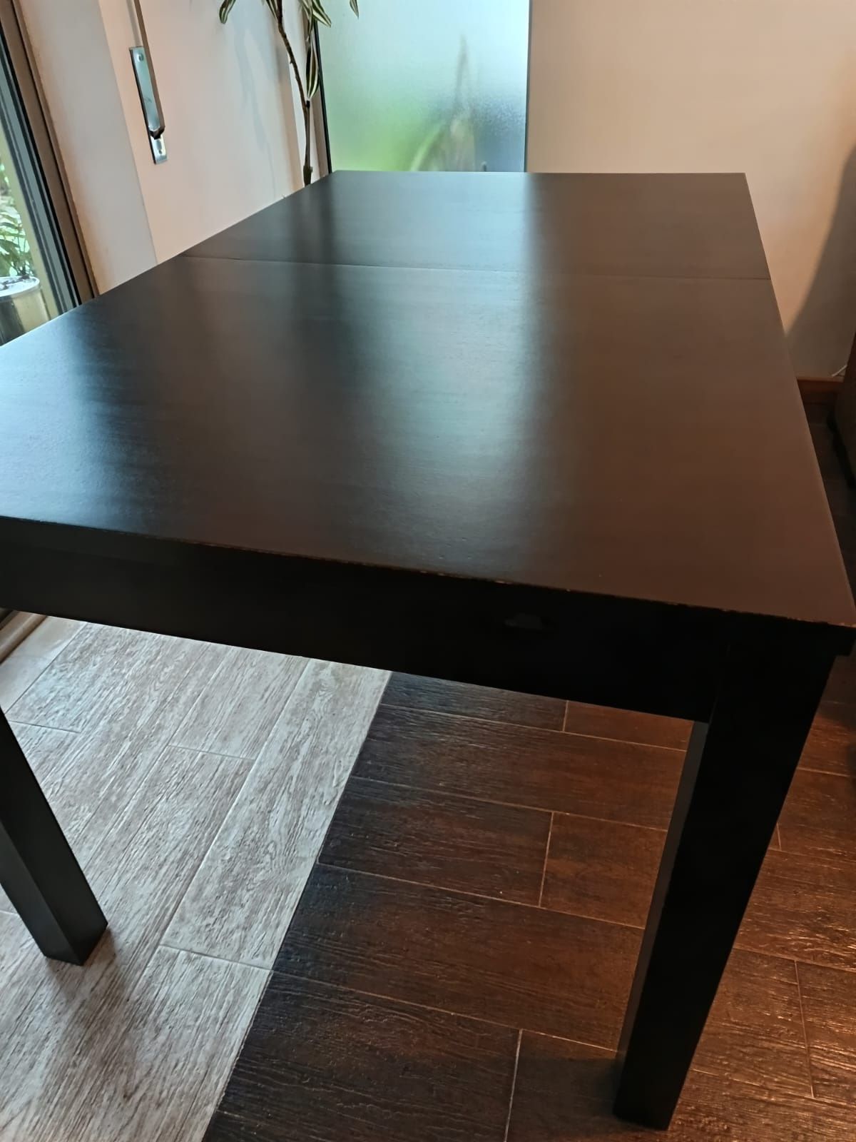Mesa do IKEA extensível em bom estado