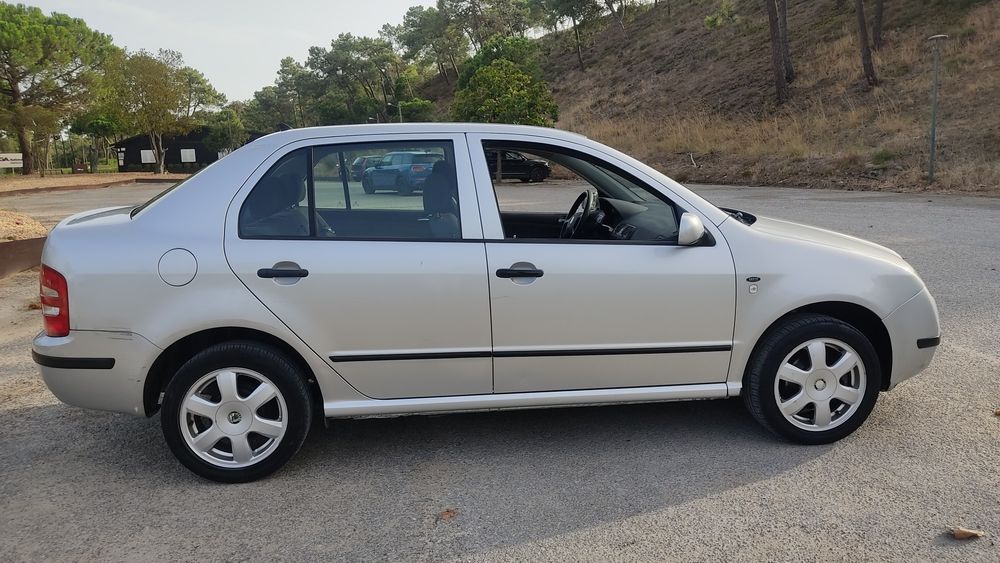 Skoda Fabia 2003 1.4 gasolina 173mil KMS